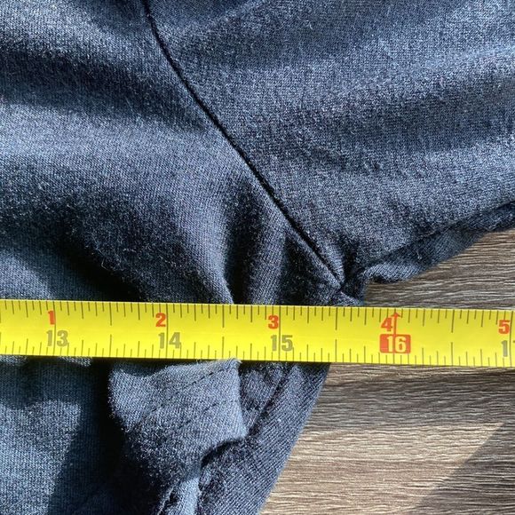 Missufe Women's Athletic Long Sleeve Shirts Cross Wrap Workout Small Crop Top - Picture 5 of 8